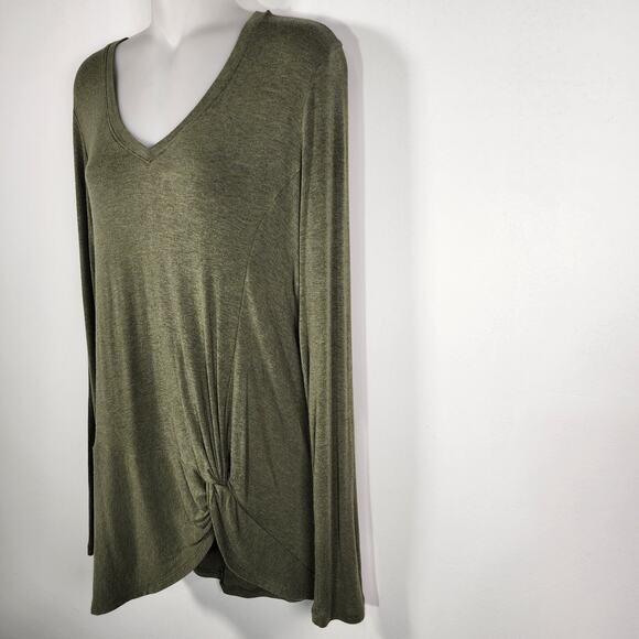 CABI Womens Reveal Tee Army Green Twisted Knot Hem M Long Sleeves Soft Knit 3623 - Picture 5 of 9